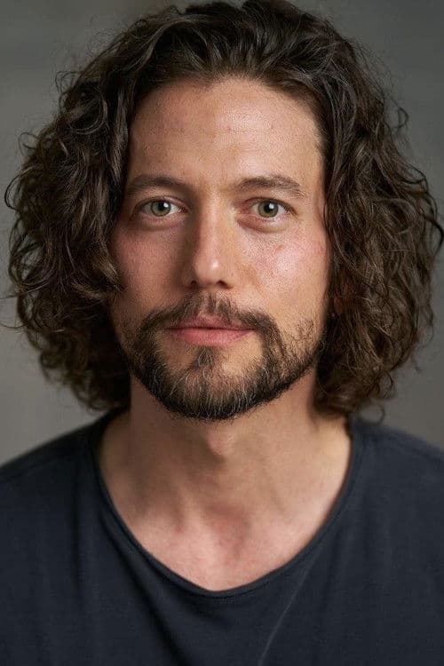 Jackson Rathbone