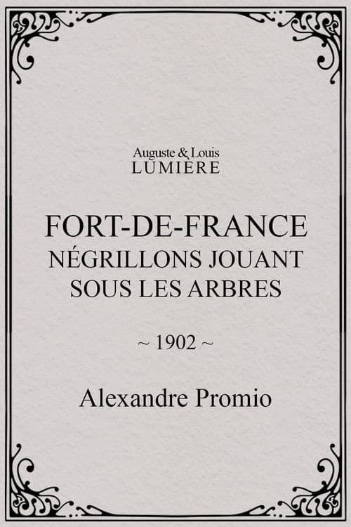 Fort-de-France : négrillons jouant sous les arbres